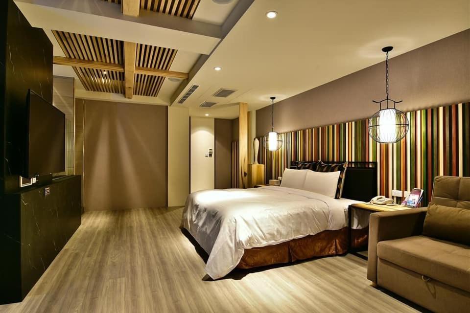 Ouge Motel Kaohsiung Exterior photo